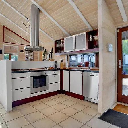 Stunning In Sjlund With Jacuzzi And 3 Bedrooms Casa vacanze Sjolund