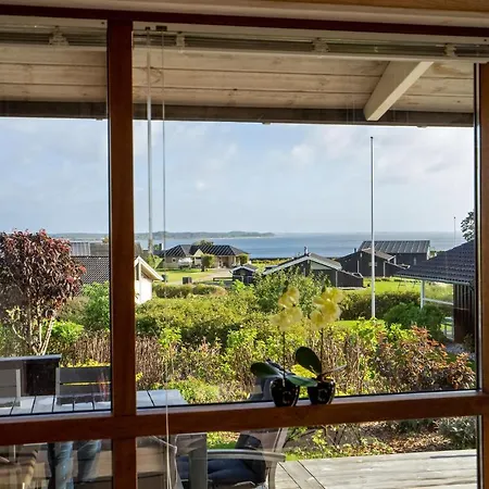 Stunning In Sjlund With Jacuzzi And 3 Bedrooms *